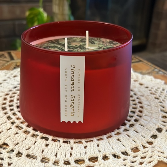 Cinnamon Sangria Scented Candle - Picture 2 of 11